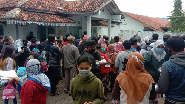 Ingat! Lonjakan Kasus Covid-19 Imbas Masyarakat Abai Prokes (FOTO:MNC Media)