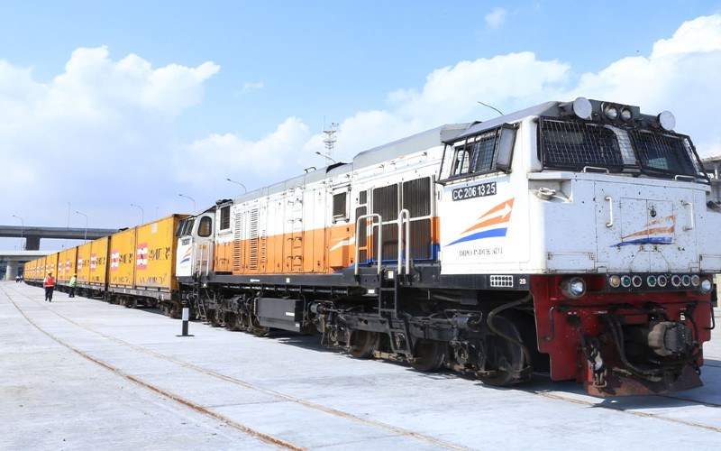 KAI Logistik Terapkan Diskon 50 Persen Khusus Pengiriman APD dan Alat Medis. (Foto: MNC Media)