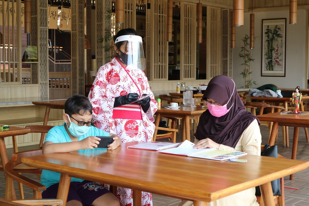 Mau Dine-in di Rumah Makan Atau Kafe, Simak Aturannya