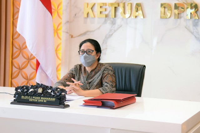 DPR Minta Masyarakat Jangan Euforia Karena Kebijakan Lepas Masker