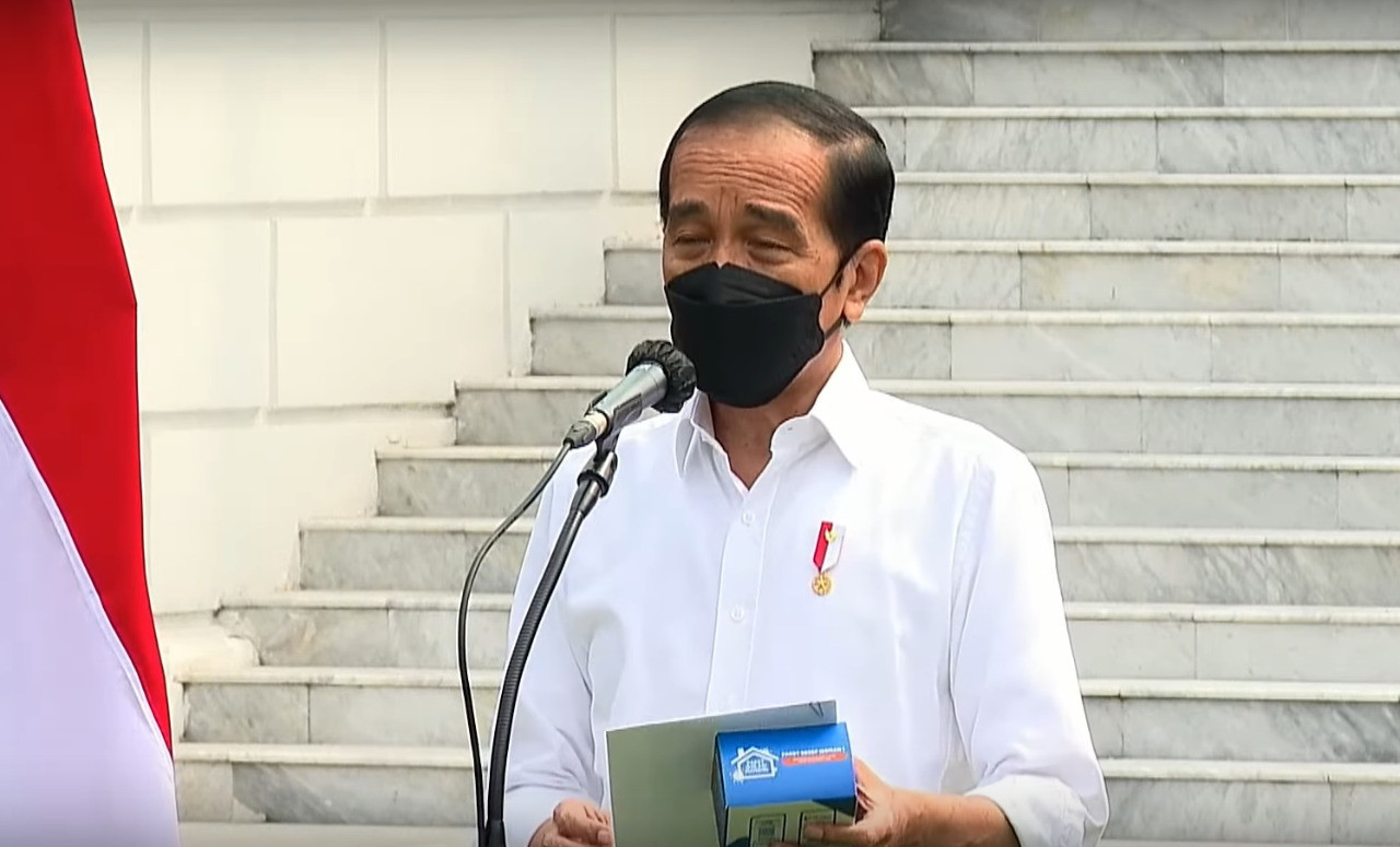 Jokowi Luncurkan Tiga Paket Obat Covid-19 untuk Isolasi Mandiri. (Foto: Setpres)