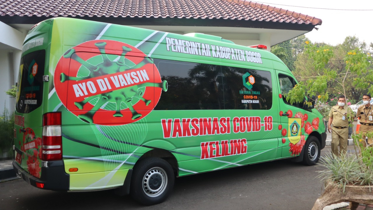 Mobil Vaksinasi Covid-19 Keliling (Haryudi/Sindo)