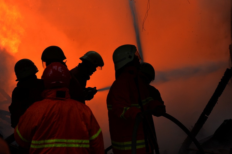 Kebakaran Hebat Landa Tiga Pabrik di Kawasan Industri Jababeka Cikarang  (Dok.MNC)