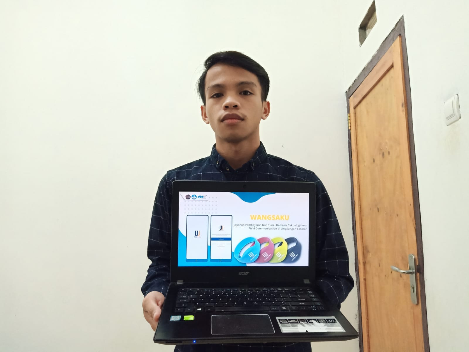 Cegah Covid-19 di Kalangan Pelajar, Enam Mahasiswa Ini Ciptakan Sistem Cashless. (Foto: MNC Media)