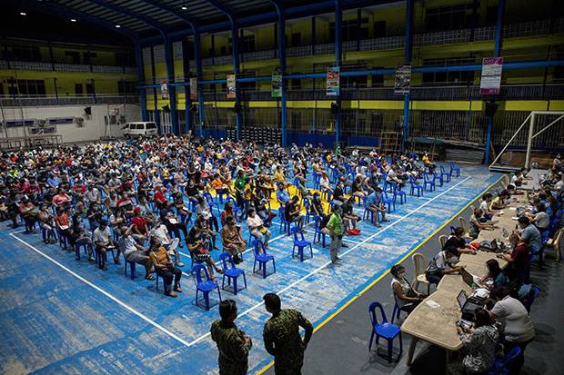 Pemerintah Manila berusaha mempercepat tingkat vaksinasi, termasuk dengan tetap buka 24 jam.  (Foto: MNC Media)