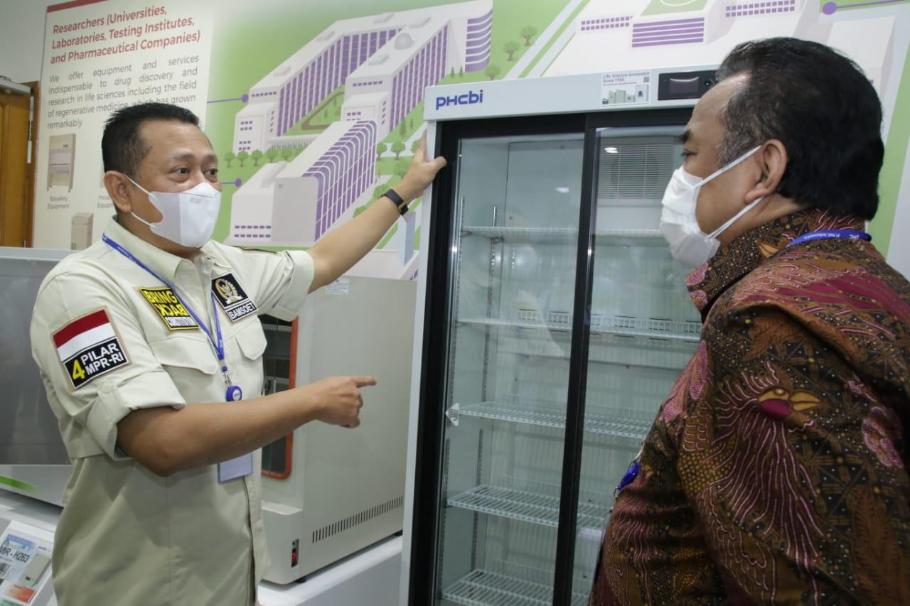Tinjau Pabrik Panasonic Healthcare, Bamsoet: Saatnya Prioritaskan Alkes Dalam Negeri (FOTO:MNC Media)