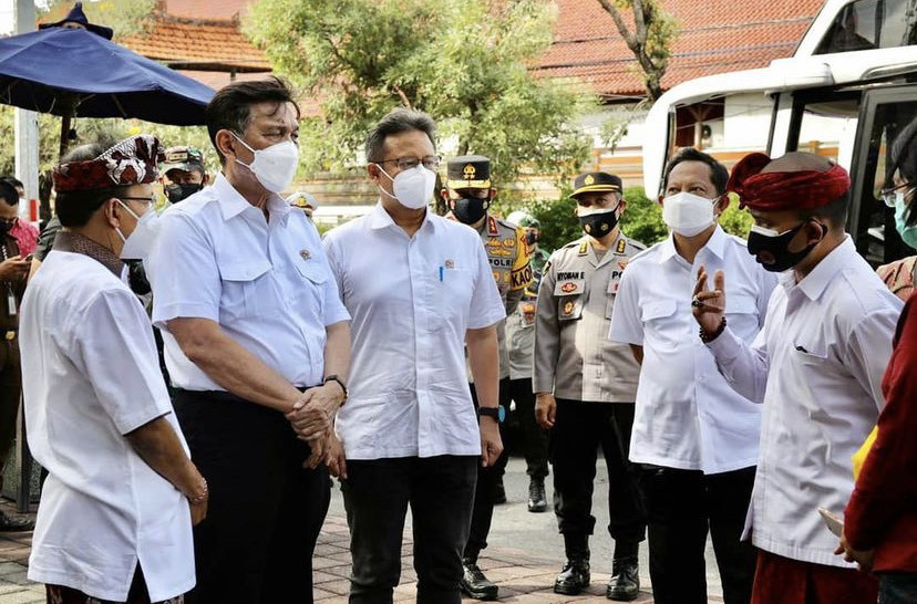 Tekan Kasus Covid-19 di Bali, Luhut Minta Ruang Isolasi Terpusat Diperbanyak