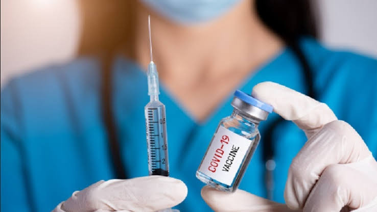 Mulai Besok, Seluruh Puskesmas di DKI Siap Vaksin Booster Lansia (FOTO: MNC Media)