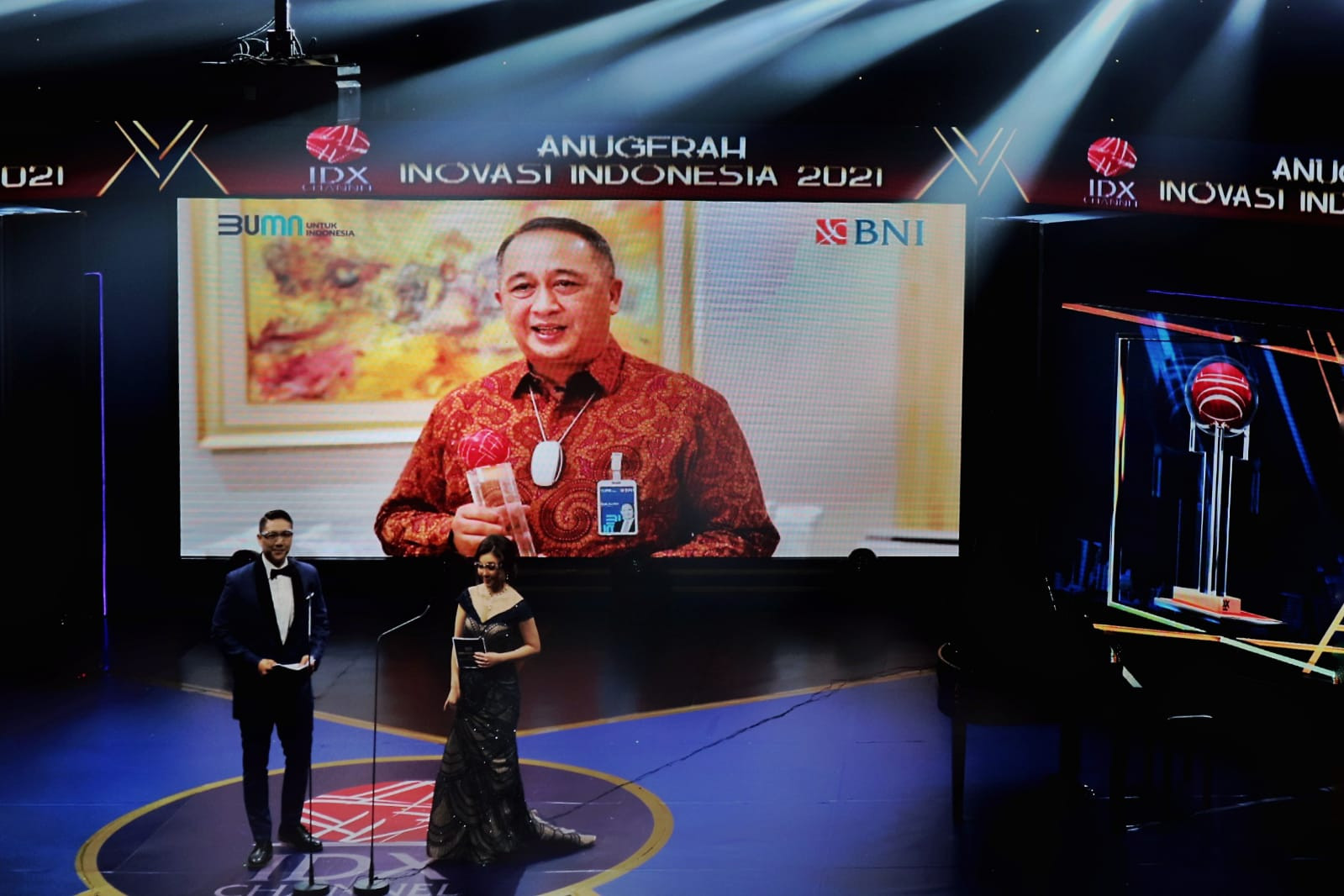 The New BNI Mobil Banking Raih Penghargaan di IDX Channel Award 2021 (FOTO: IDXChannel)
