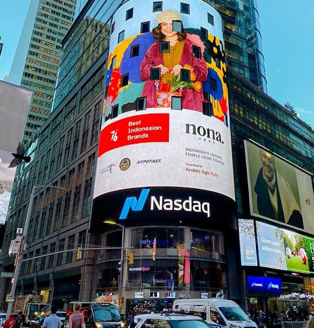 Sejumlah brand fesyen Indonesia jadi sorotan di videotron Times Square New York.  (Foto: MNC Media)