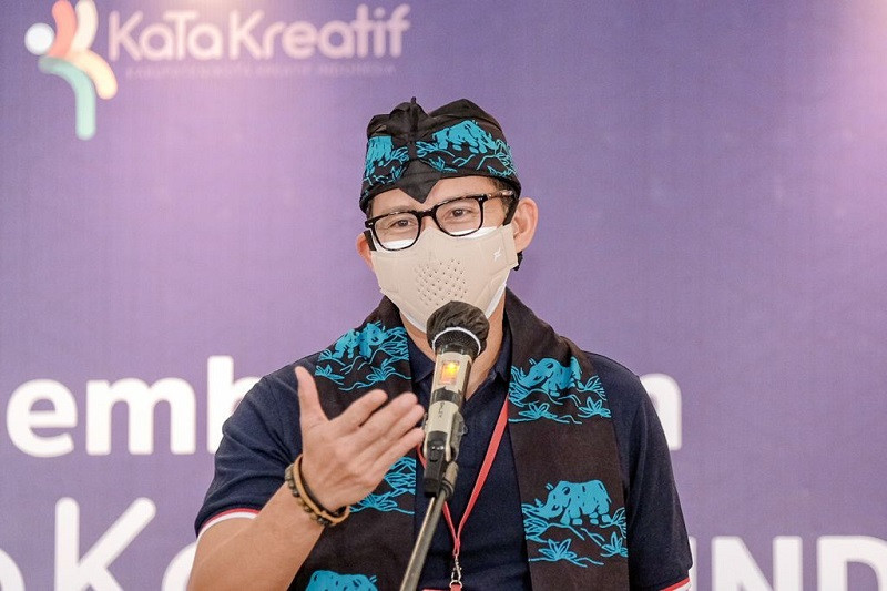 Pulihkan Ekonomi, Sandiaga Minta Pemda Terapkan Aplikasi PeduliLindungi Sebagai Standar Aktifitas