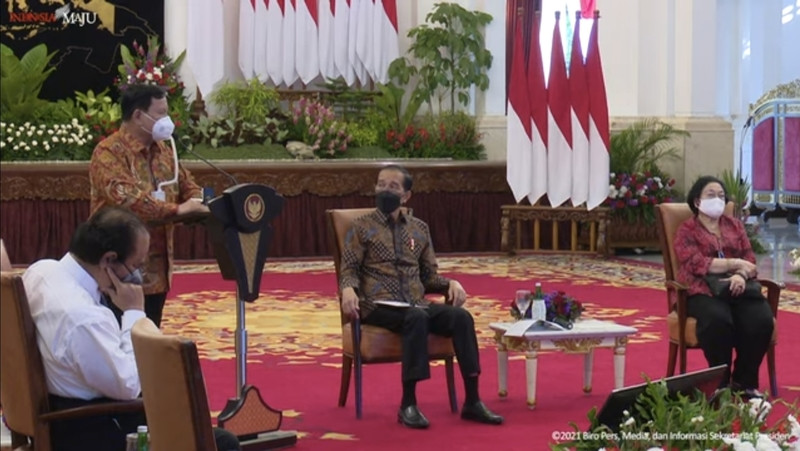 Puji Cara Jokowi Atasi Pandemi, Prabowo: Saya Hormat Sama Bapak. (Foto: YouTube/Sekretariat Negara)