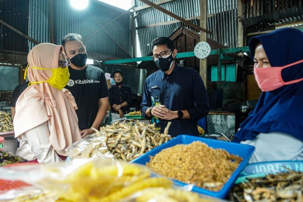 Revitalisasi Danau Maninjau, Sandiaga: Agar Tercipta Peluang Usaha dan Lapangan Kerja. (Foto: MNC Media)