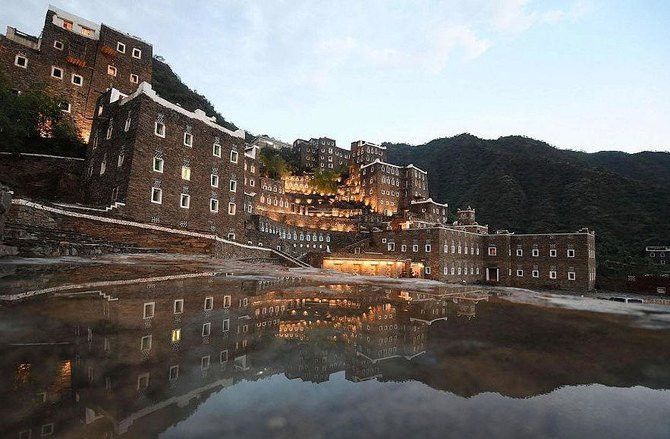 Pulihkan Sektor Pariwisata, Gunung Tertinggi di Saudi Ini Terbuka untuk Wisatawan Internasional (FOTO:MNC Media)