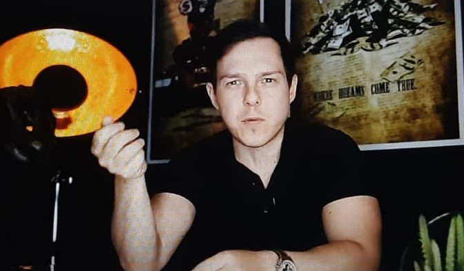Banting Setir Jadi Youtuber, Mantan Agen Real Estate Punya Penghasilan Rp85 Miliar (Dok.Youtube Graham Sthepan)