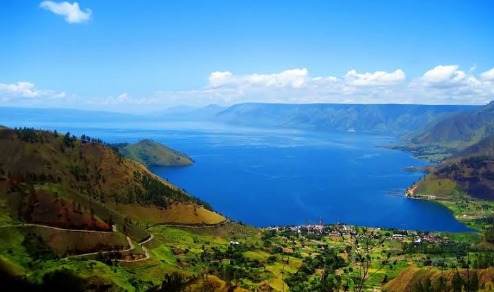 Pariwisata Membaik, Sandiaga Bakal Bangun Kereta Gantung di Kawasan Danau Toba (FOTO:MNC Media)