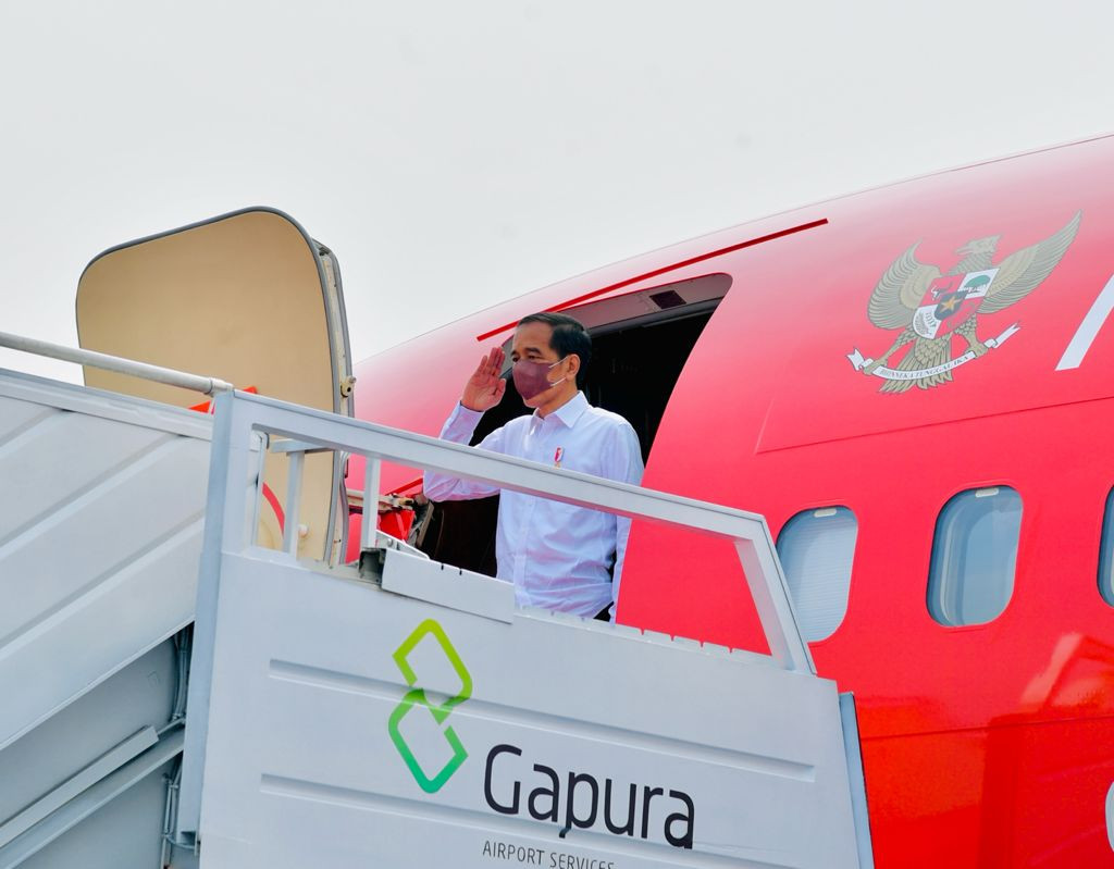 Presiden Joko Widodo bertolak ke Provinsi Papua guna melakukan kunjungan kerja pada Jumat (1/10/2021). (Foto: Biro Setpres)