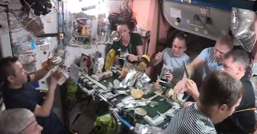 Intip Yuk! Suasana Makan Malam Ala Astronot di Luar Angkasa (FOTO:MNC Media)