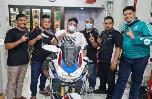 Mewah! Remaja 19 Tahun Dapat Hadiah Motor Seharga Rp720 Juta (FOTO:MNC Media)