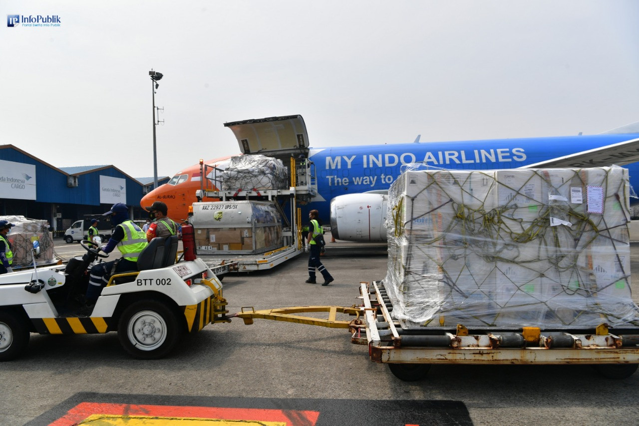 RI Kedatangan 601.380 Vaksin Pfizer, Langsung Disebar ke Delapan Provinsi (FOTO: MNC Media)