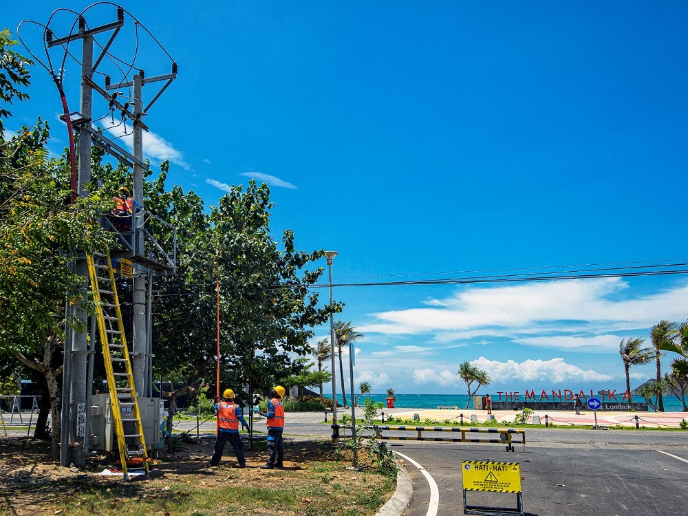 PT PLN (Persero) melalui Unit Induk Nusa Tenggara Barat berhasil menuntaskan seluruh persiapan kelistrikan