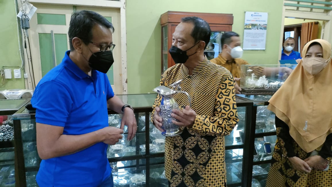 Beri Pendampingan dan Pendanaan, Jamkrindo Dukung UMKM Kerajinan Perak Yogyakarta (Dok.MNC Media)