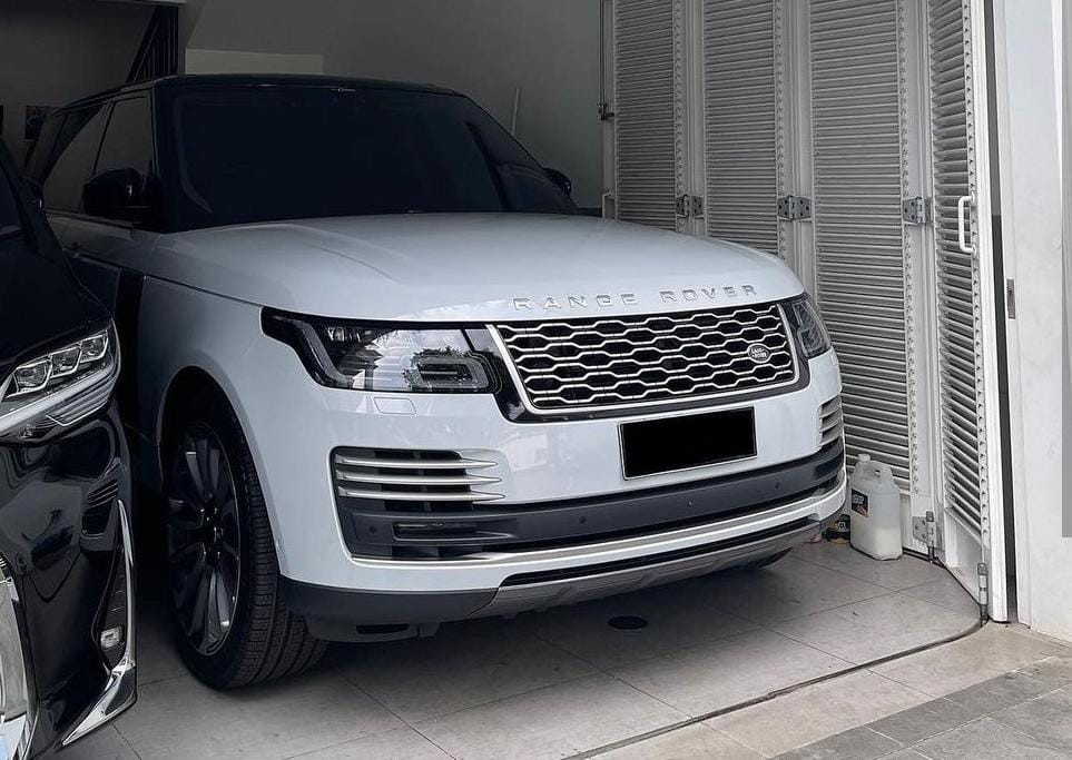 Gilang Widya Permana membeli sebuah SUV premium asal Inggris yakni Range Rover Vogue 2021 yang  ditaksir mencapai Rp 6 milliar rupiah. (Foto: MNC Media)