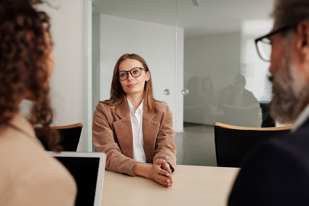 Ada  tiga tips yang bisa dilakukan untuk memperkenalkan diri di sesi awal wawancara kerja. (Foto: MNC Media)