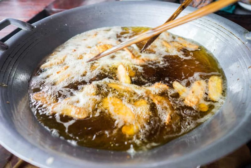 Harga Minyak Goreng Terus Meroket, Omzet Pedagang Gorengan Turun hingga 50 Persen