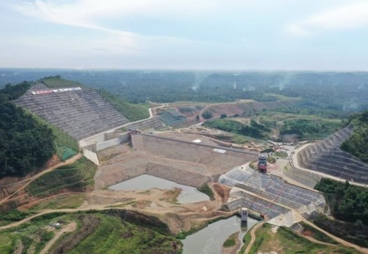 Jokowi Kebut Bangun 25 Bendungan Lagi hingga 2024. (Foto: MNC Media).