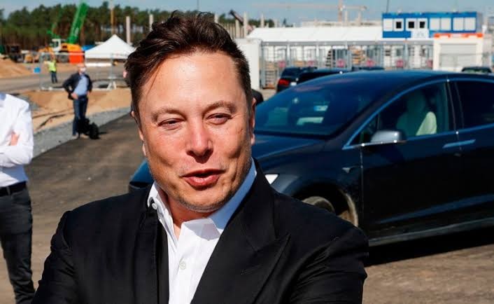 Miliarder Elon Musk Tanggapi Kritik Bernie Sanders Soal Penjualan Saham Tesla (FOTO:MNC Media)
