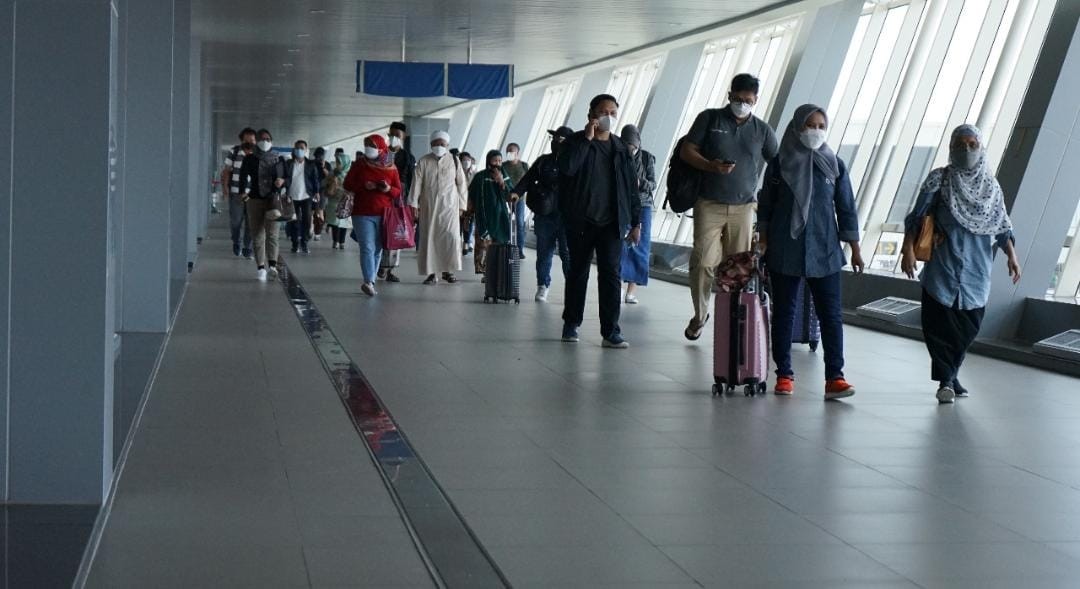 Pelonggaran PPKM, Penumpang di Bandara Juanda Meningkat Jadi 21 Ribu per Hari (FOTO:MNC Media)