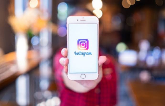 Instagram mulai menguji feed kronologi yang mereka janjikan sejak bulan lalu.