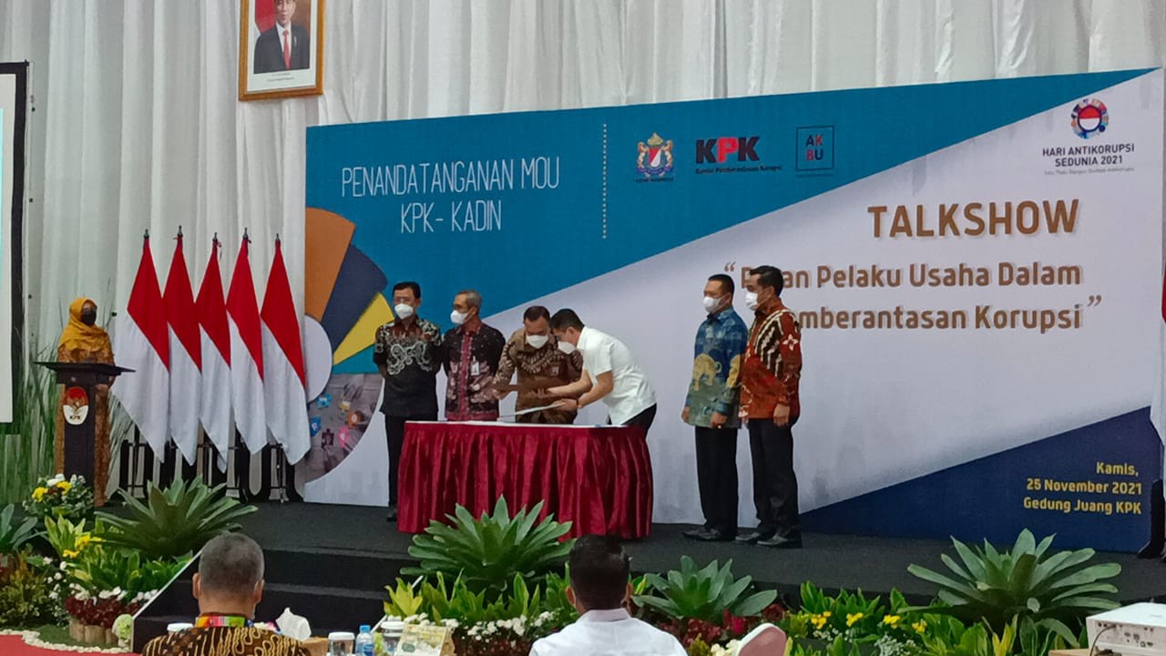 KPK Gandeng Kadin, Firli: Mulai Hari Ini Tak Ada Lagi Pengusaha Beri Suap (FOTO: MNC Media)