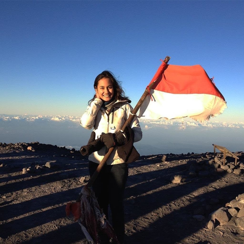 Nicholas Saputra hingga Pevita, Ini 9 Selebriti yang Pernah Mendaki Gunung Semeru(Dok: IG @pevpearce)