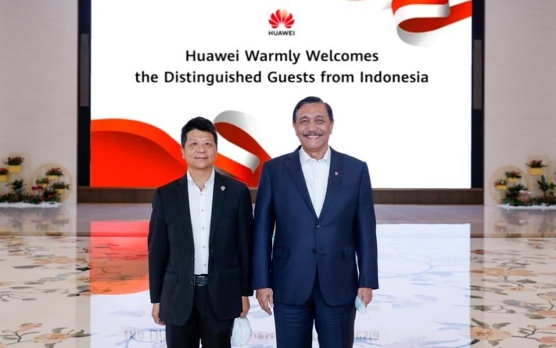 Menko Luhut Gandeng Huawei untuk Akselerasi Transformasi Digital dan EBT  (Dok.MNC Media)