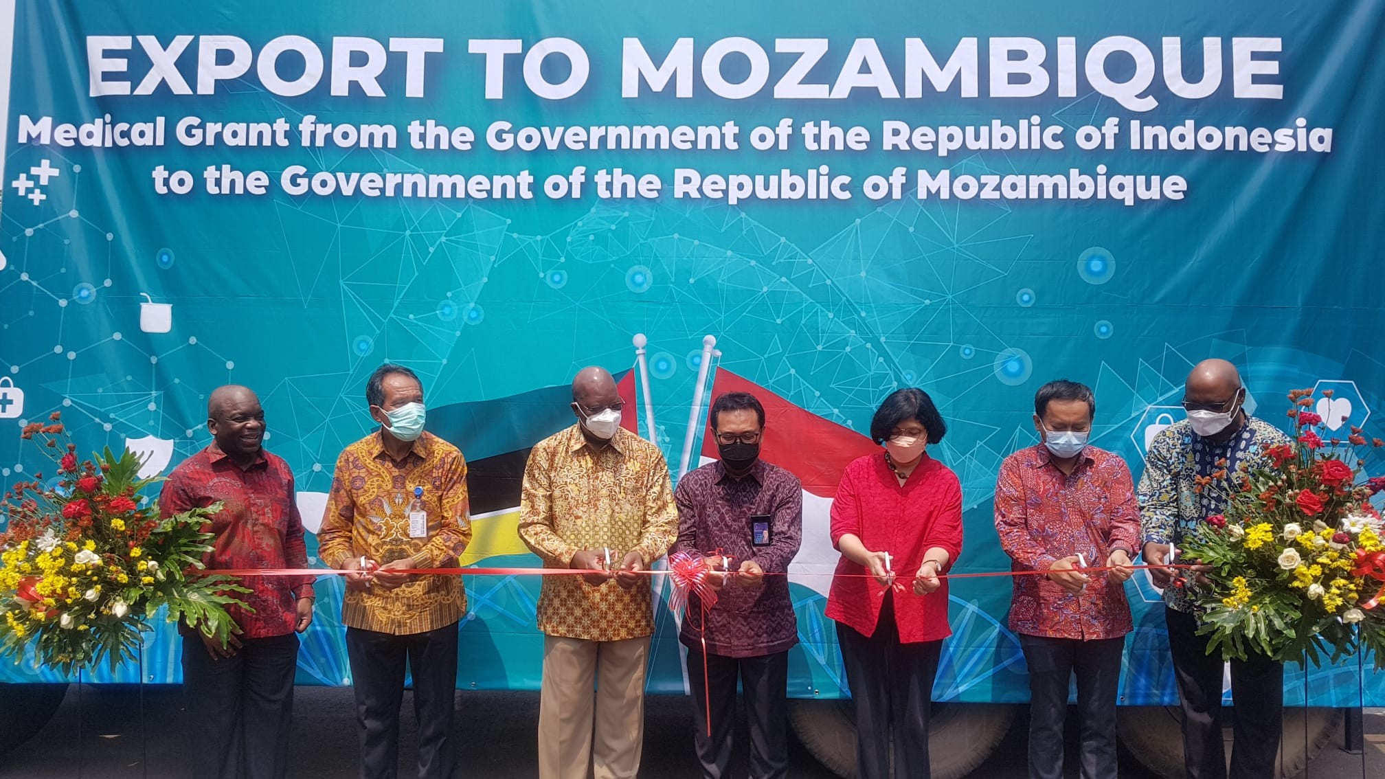 Dukung Diplomasi Kesehatan Antar Pemerintah, Kimia Farma Ekspor Obat ke Mozambik. (Foto: Kimia Farma/Adv)
