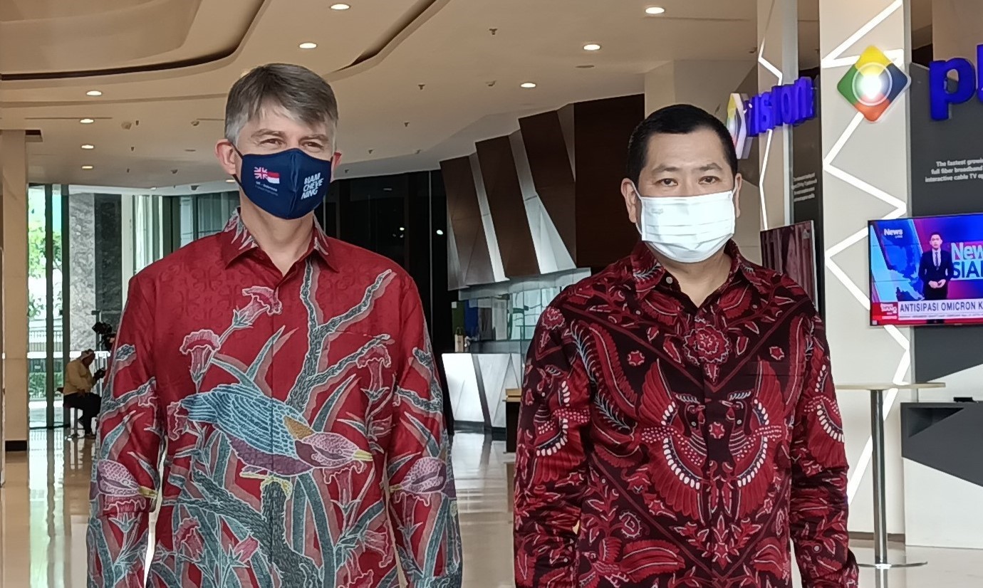 Executive Chairman MNC Group Hary Tanoesoedibjo bertemu Dubes Inggris Untuk RI dan Timor Leste Owen Jenkins di INews Tower, Jumat (17/12/2021).(Foto: MNC Media)
