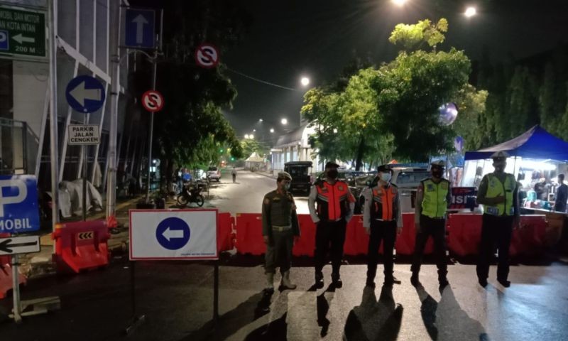 Tangerang Terapkan PPKM Level 3, Crowd Free Night Diberlakukan di Tiga Ruas Jalan. (Foto: MNC Media)