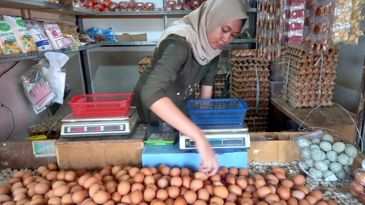 Pedagang telur di pasar Cimahi (MPI)