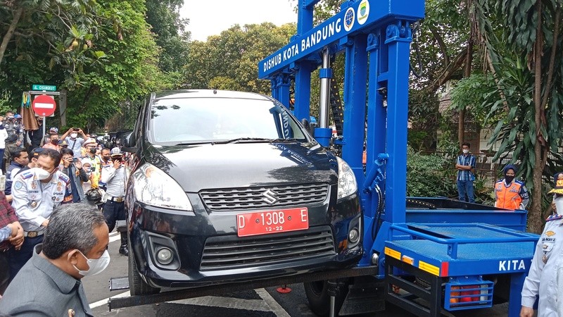 Tindak Parkir Liar Biang Macet, Pemkot Bandung Siapkan Mobil Derek(Dok.Ist)