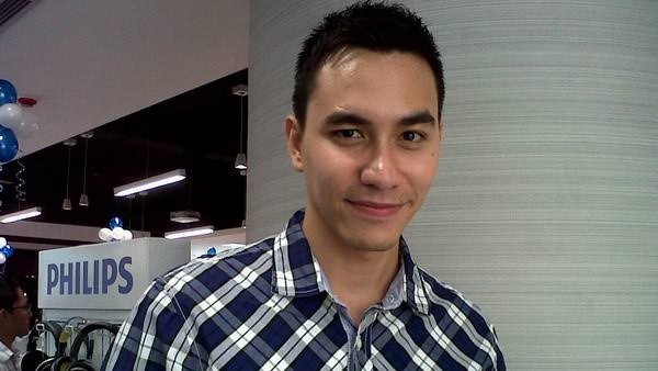 Kalah dari Thailand, Darius Sinathrya Tetap Jalankan Nazarnya untuk Donasi Rp50 Juta ke Timnas (FOTO:MNC Media)
