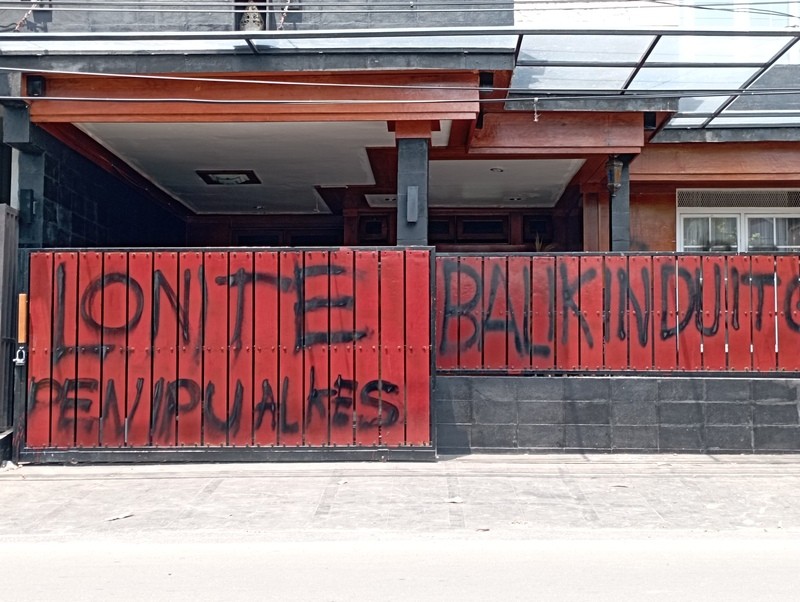 Rumah di Pamulang Dicorat-coret Terkait Penipuan Alkes, Ini Kata Aparat (Dok.Ist)