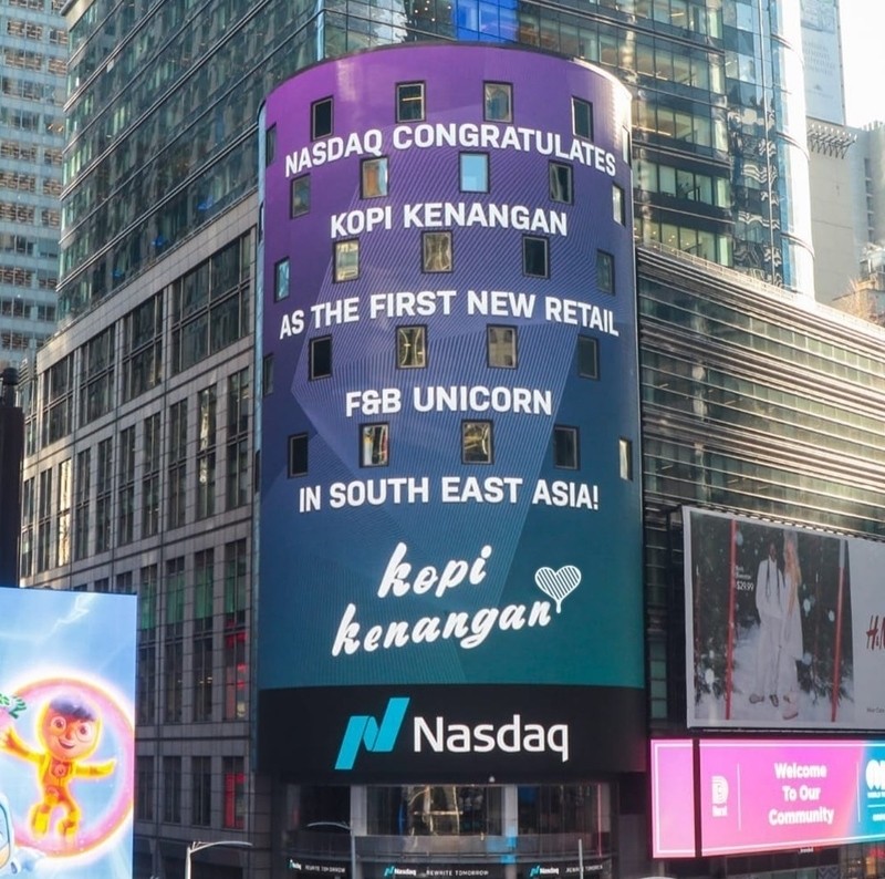 Kopi Kenangan Mejeng di Billboard Nasdaq, Sandiaga: Bangga Produk Anak Bangsa. (Foto: MNC Media)