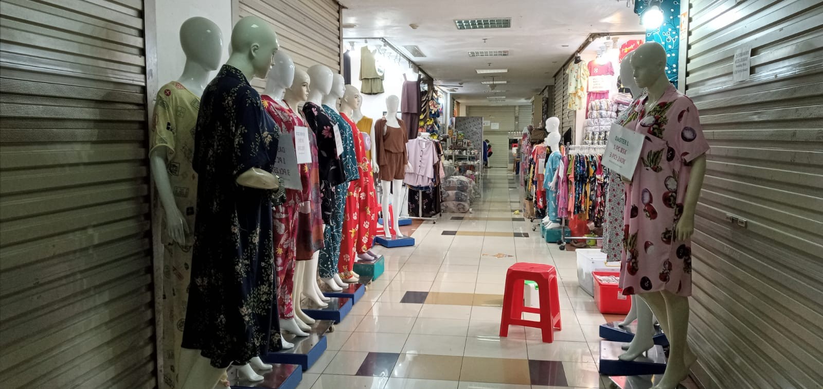 Sepi Pembeli dan Banyak Kios Tutup, Ini Kondisi Pasar Pagi Mangga Dua di Akhir Pekan (Dok.MNC Media)