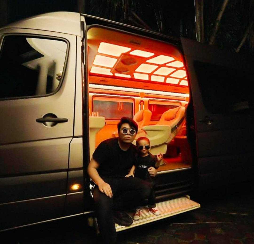 Intip Koleksi Tiga Mobil Mewah Thariq Halilintar (FOTO: Instagram)