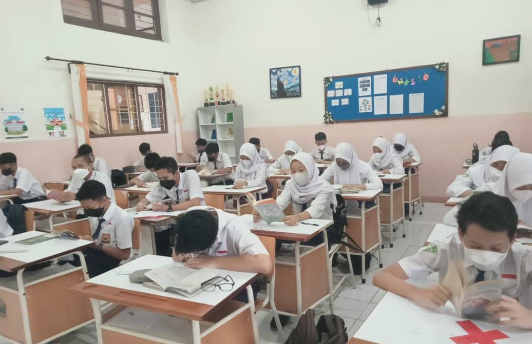 Muncul Klaster Covid-19 di Sekolah, Pemkot Malang Sebut PTM 100 Persen Masih Aman (FOTO:MNC Media)