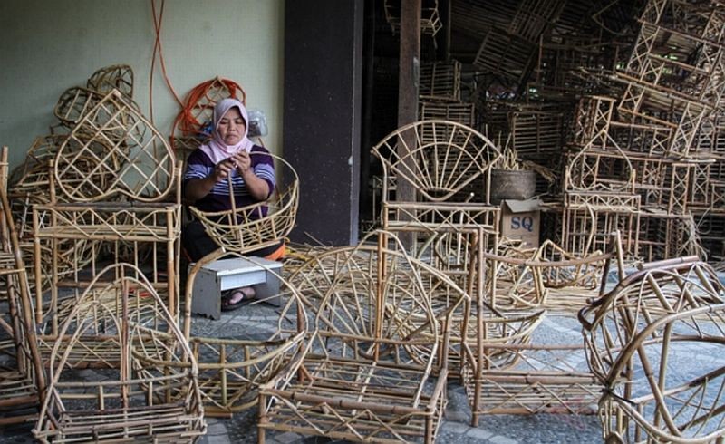 Rotan Langka Bak Ditelan Bumi, Perajin Kesulitan Penuhi Pesanan (FOTO: MNC Media)