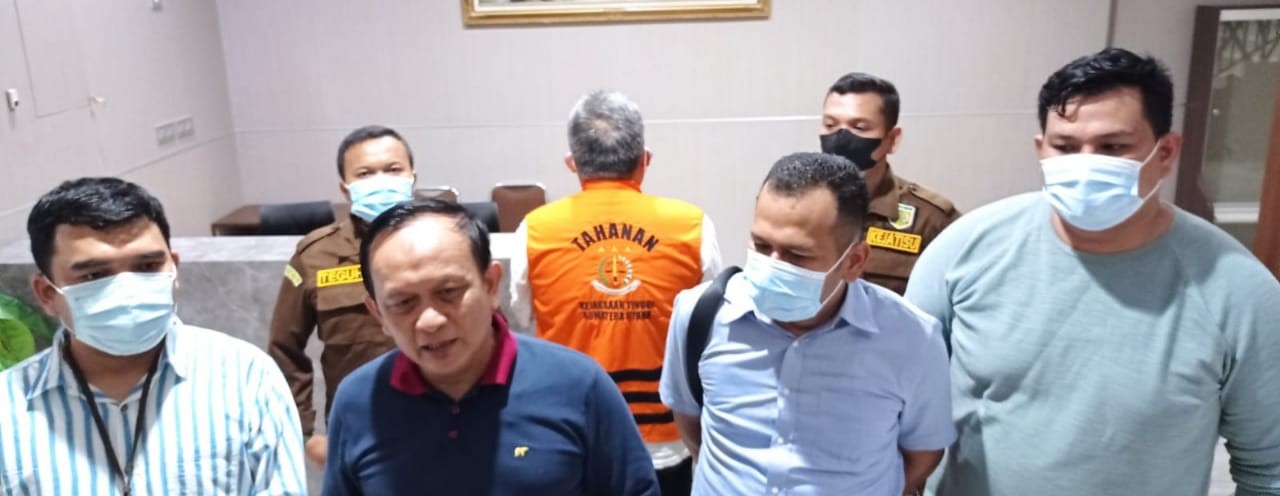 Mantan Kepala Cabang Bank Syariah Mandiri ditangkap atas  kasus korupsi kredit fiktif senilai Rp27 Miliar. (Foto: MNC Media)