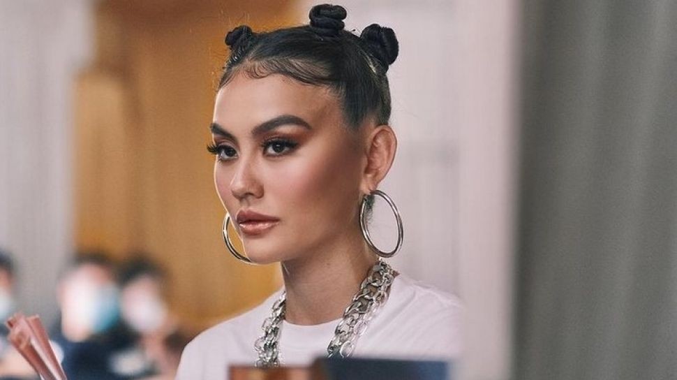 Intip 5 Artis Terkaya Di Indonesia, Punya Bisnis hingga Dinikahi Pengusaha. (Foto:  Artis Terkaya Di Indonesia)